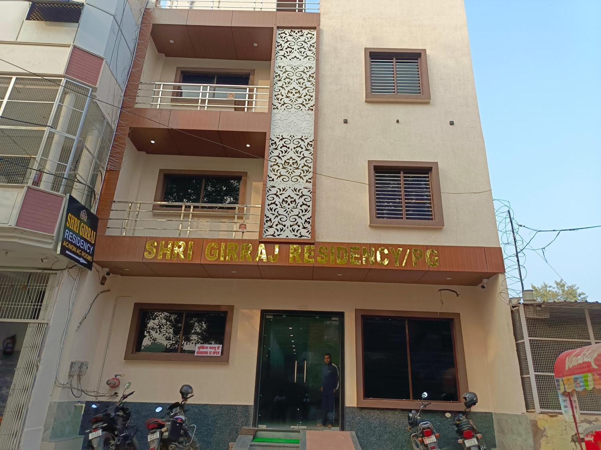 Shri Girraj Residency Hotel Mathura Kültér fotó