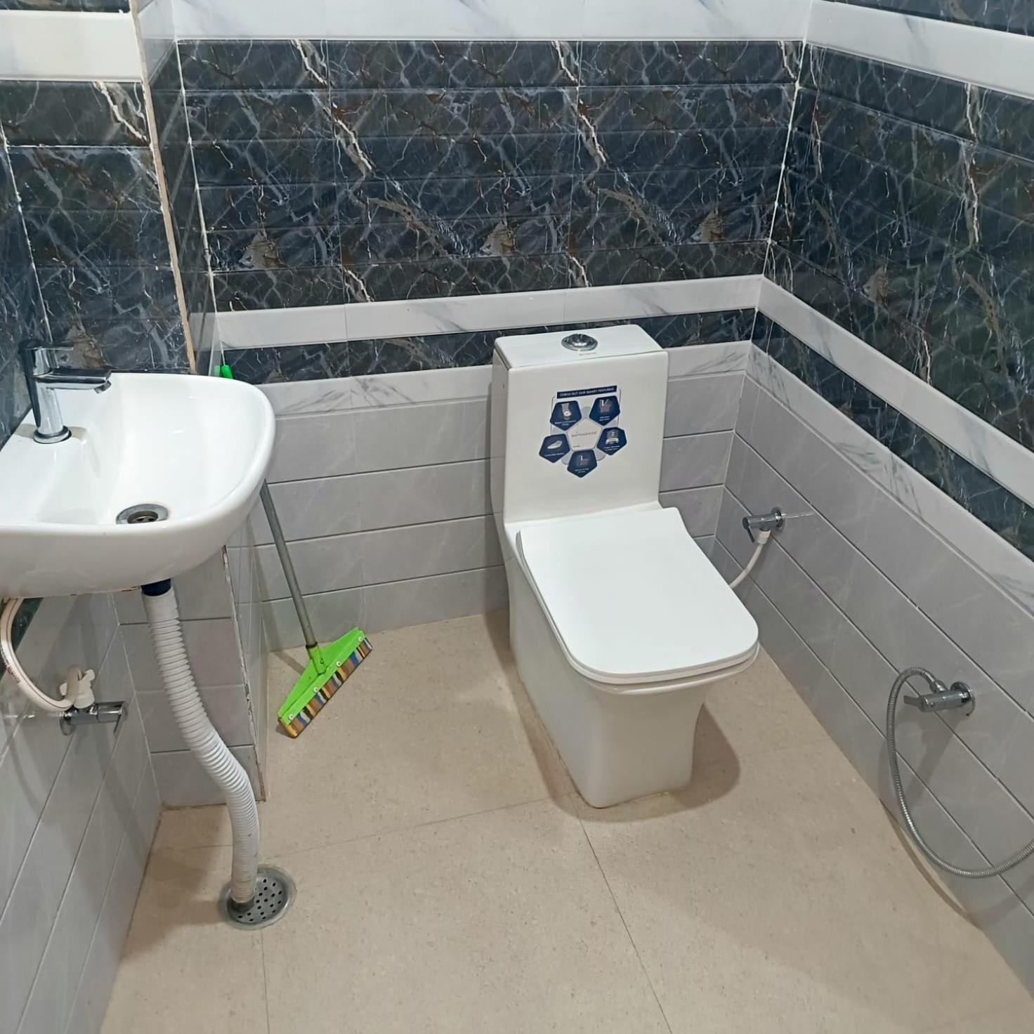 Shri Girraj Residency Hotel Mathura Kültér fotó